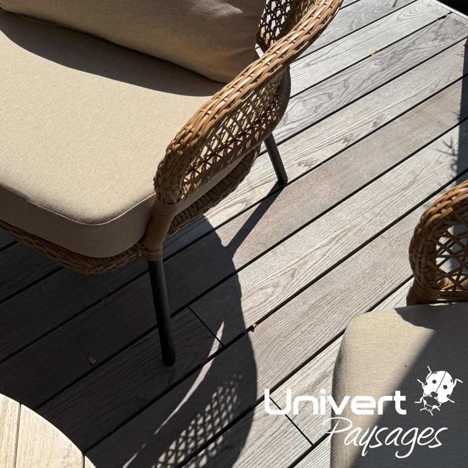 Terrasse bois grad concept platelage jardin extérieur sans vis clipsé univertpaysages kébony accoya (1)