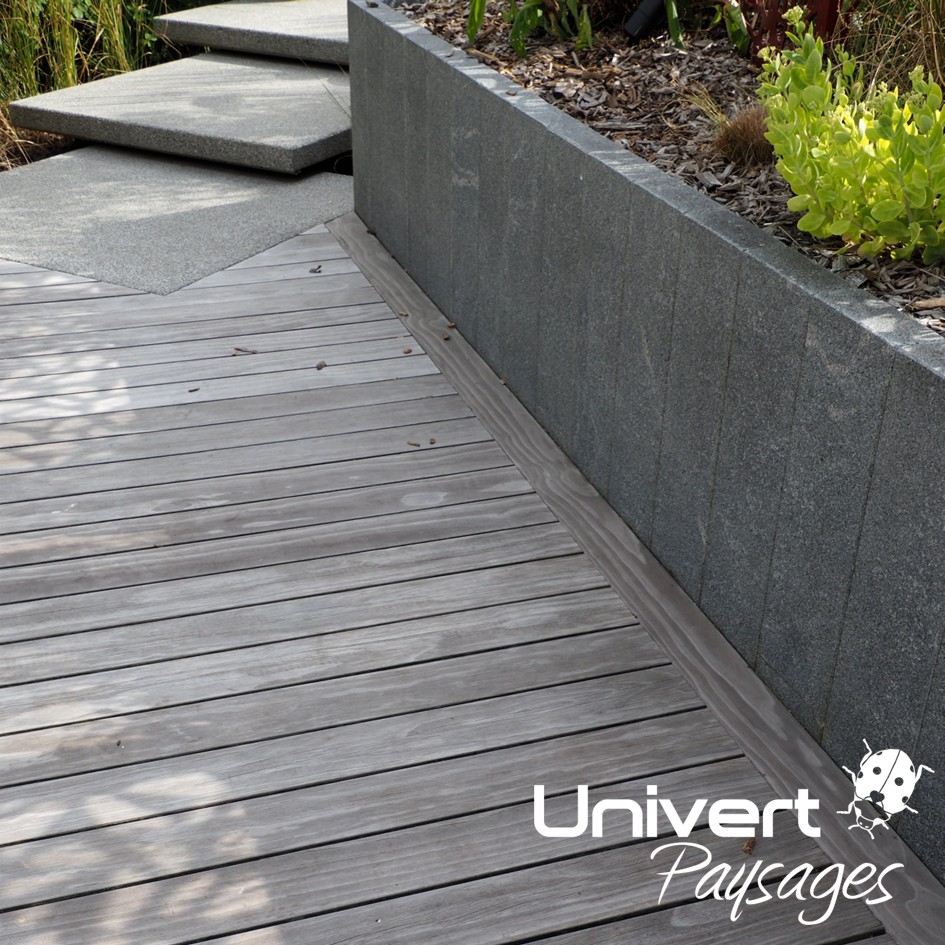 Terrasse bois grad concept platelage jardin extérieur sans vis clipsé univertpaysages kébony accoya (1)