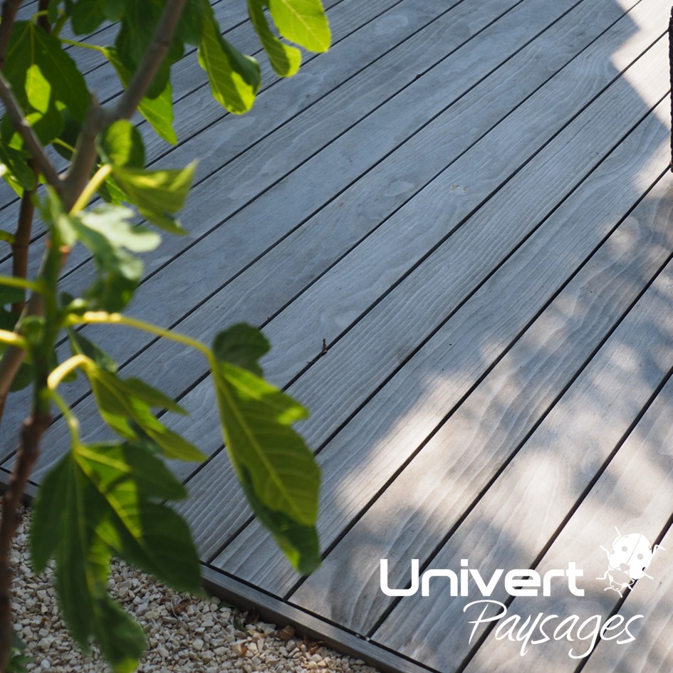 Terrasse bois grad concept platelage jardin extérieur sans vis clipsé univertpaysages kébony accoya (1)