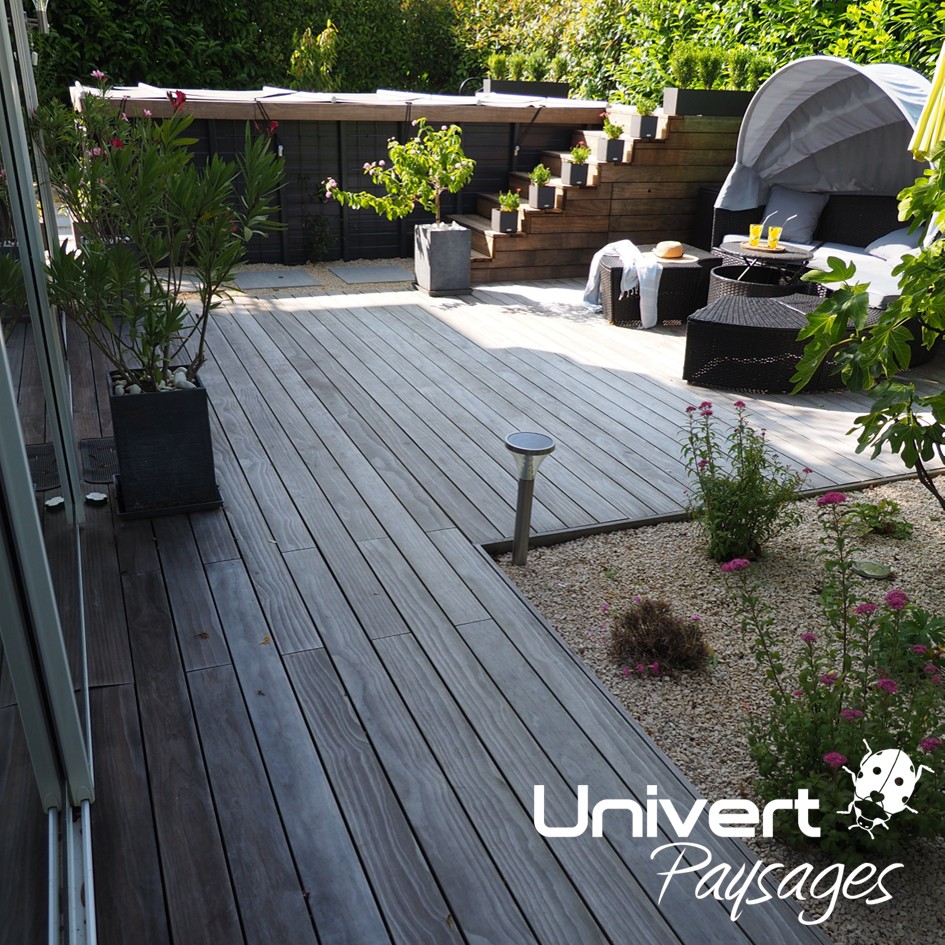 Terrasse bois grad concept platelage jardin extérieur sans vis clipsé univertpaysages kébony accoya (1)
